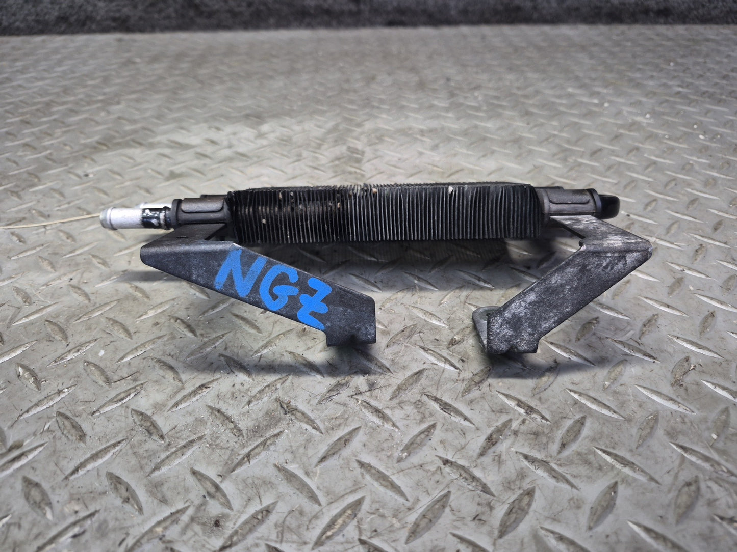04-06 Nissan 350Z Z33 Convertible Power Steering Oil Cooler Radiator OEM