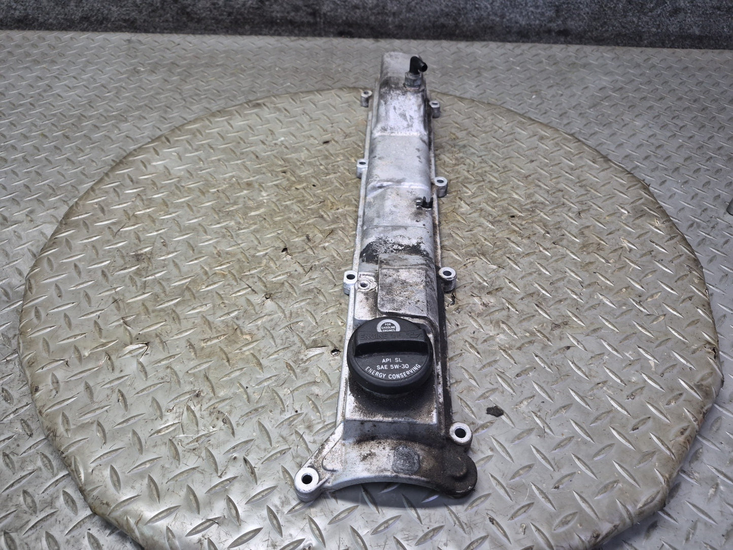 01-05 Lexus JCE10L IS300 3.0L 2JZGE Vvt-i Set of 2 Engine Valve Cover OEM