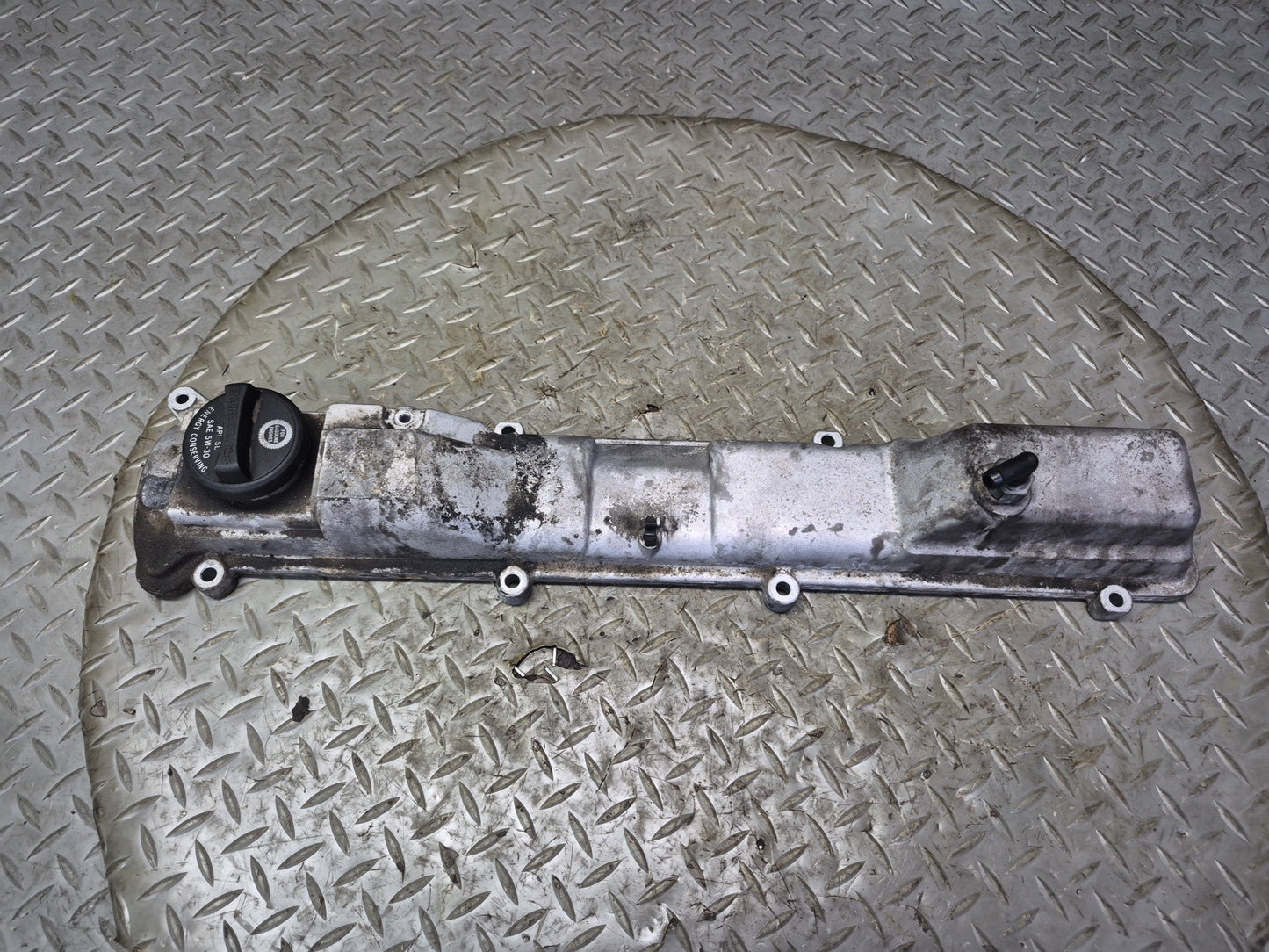 01-05 Lexus JCE10L IS300 3.0L 2JZGE Vvt-i Set of 2 Engine Valve Cover OEM