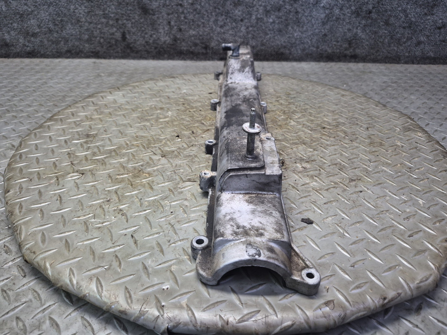 01-05 Lexus JCE10L IS300 3.0L 2JZGE Vvt-i Set of 2 Engine Valve Cover OEM