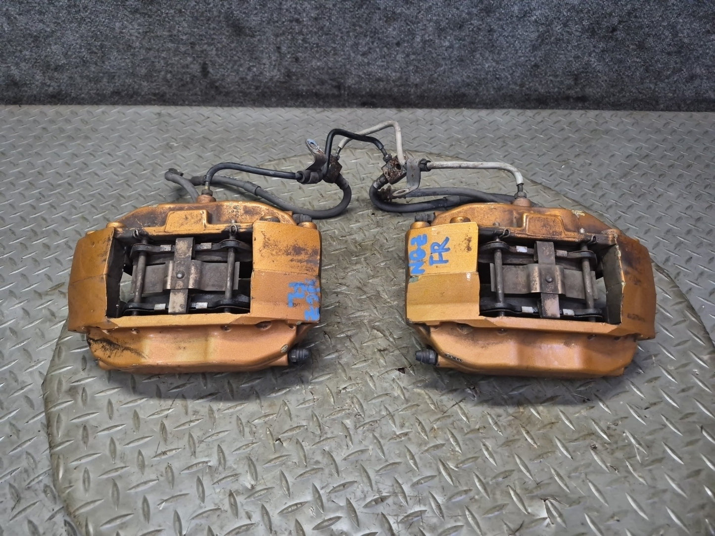 06-09 Nissan 350Z Z33 Convertible Front Left Right Brembo Brake Caliper Set OEM
