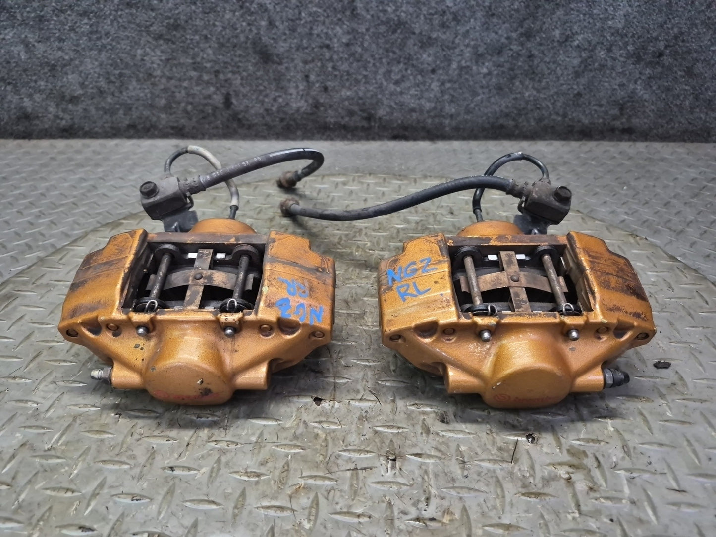 06-09 Nissan 350Z Z33 Convertible Rear Left & Right Brembo Brake Caliper Set OEM