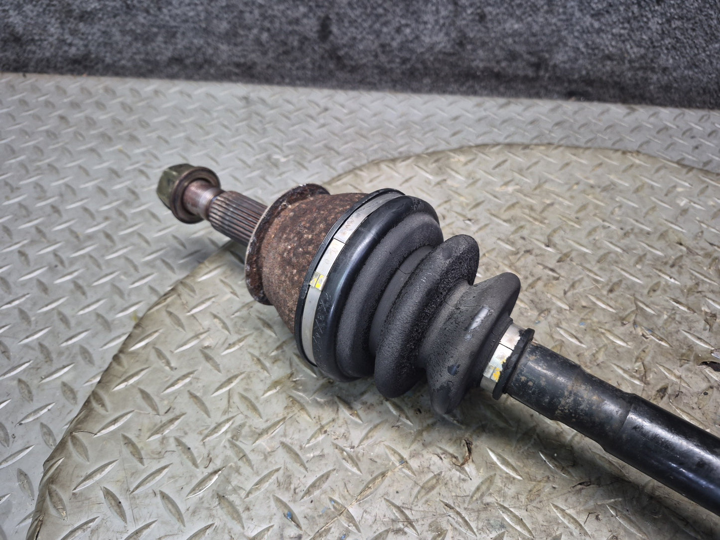 04-09 Nissan 350Z Z33 M/T Convertible Rear Left Suspension Axle Shaft OEM