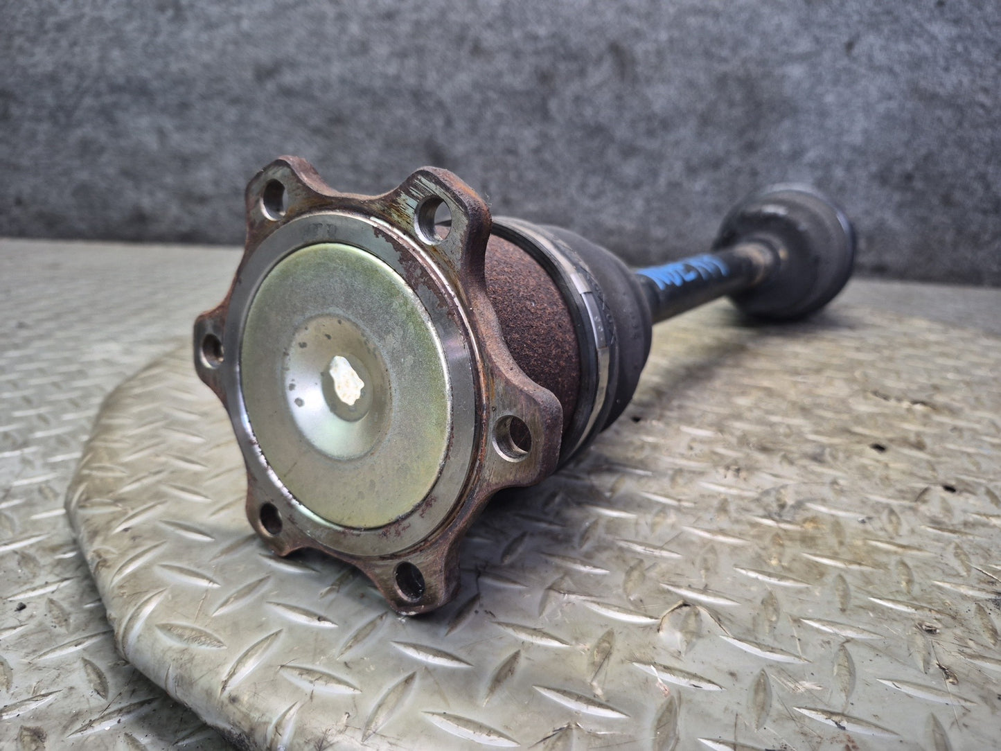 04-09 Nissan 350Z Z33 Convertible M/T Rear Right Suspension Axle Shaft OEM