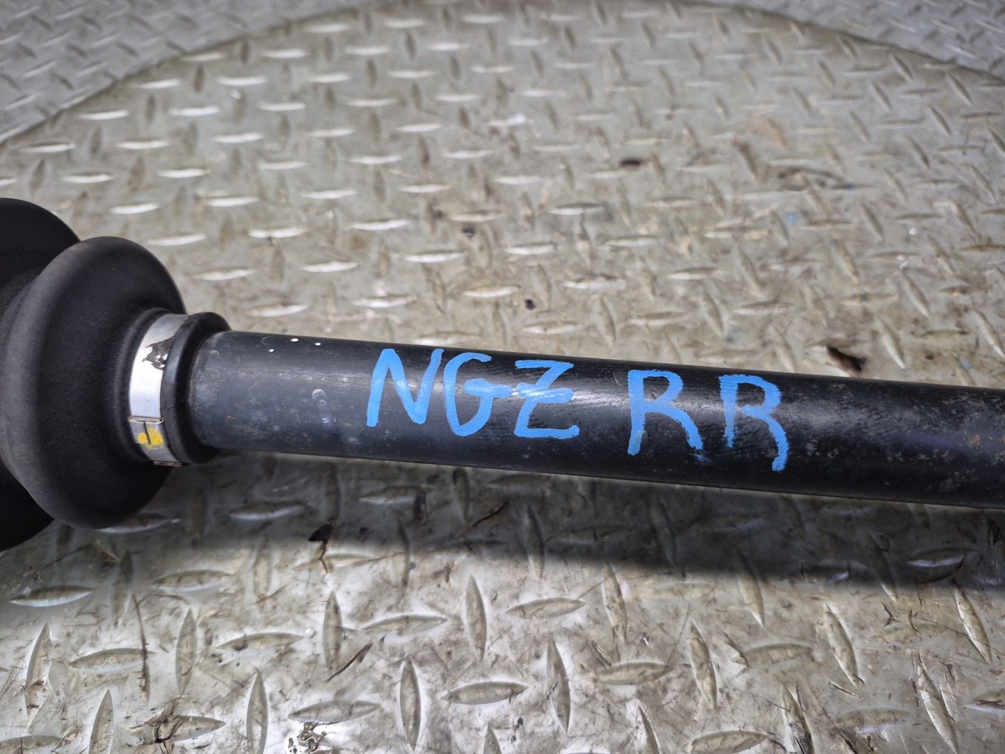 04-09 Nissan 350Z Z33 Convertible M/T Rear Right Suspension Axle Shaft OEM