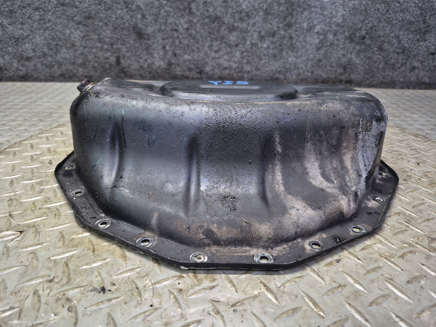 01-05 Lexus JCE10L IS300 3.0L 2JZGE Vvt-i Engine Motor Lower Oil Pan OEM