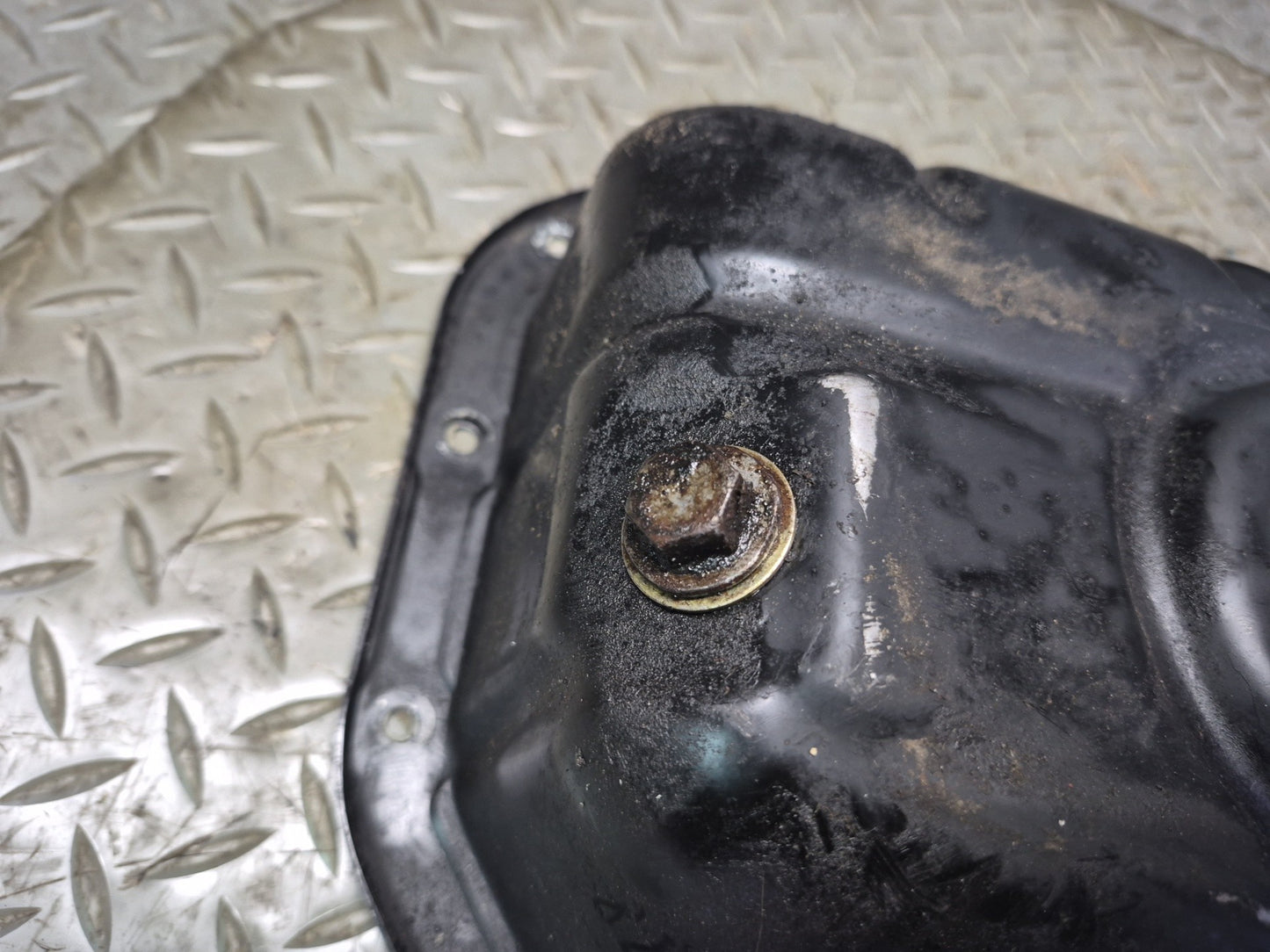 01-05 Lexus JCE10L IS300 3.0L 2JZGE Vvt-i Engine Motor Lower Oil Pan OEM