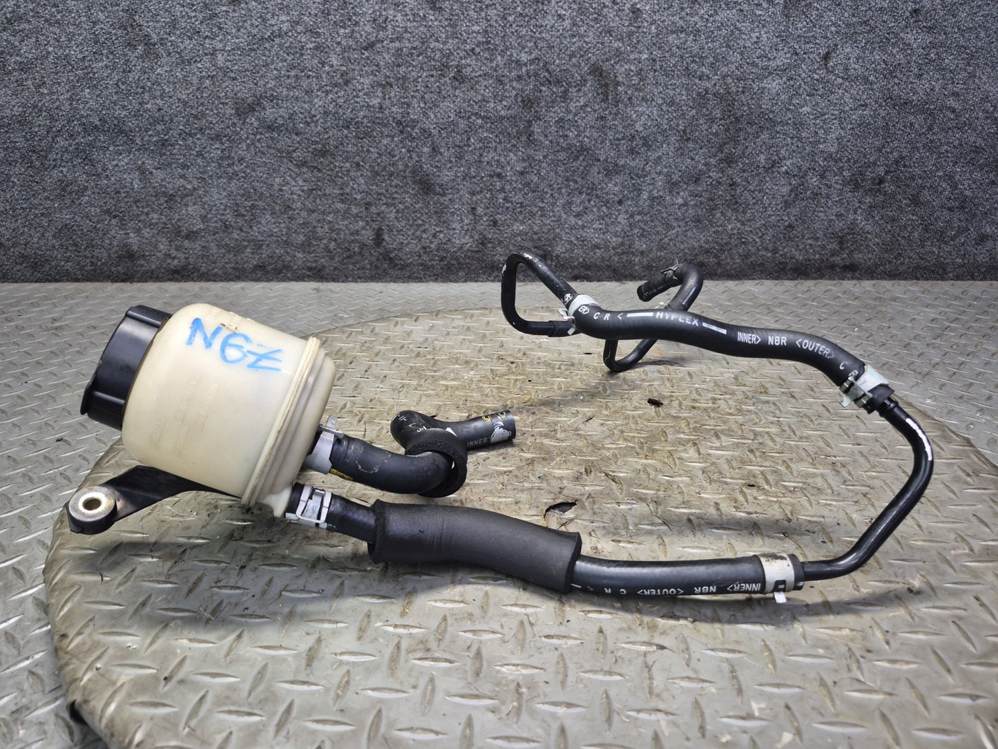06-07 Nissan 350Z Z33 Convert Power Steering Fluid Reservoir Tank w Hose OEM