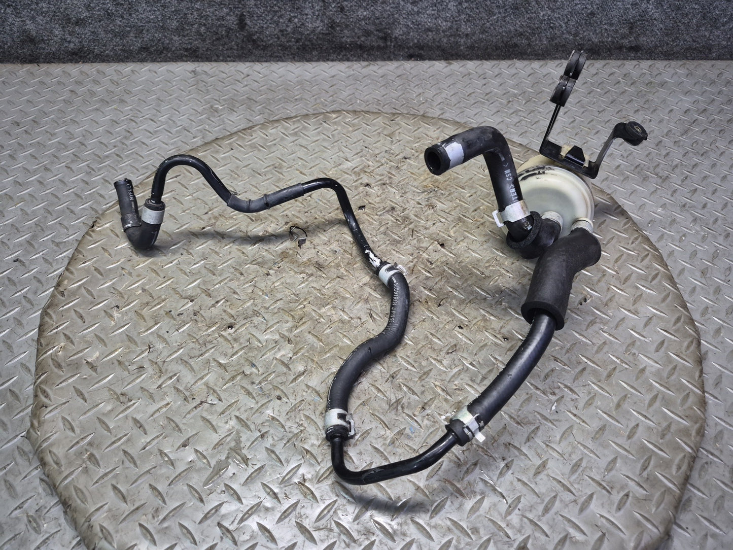 06-07 Nissan 350Z Z33 Convert Power Steering Fluid Reservoir Tank w Hose OEM