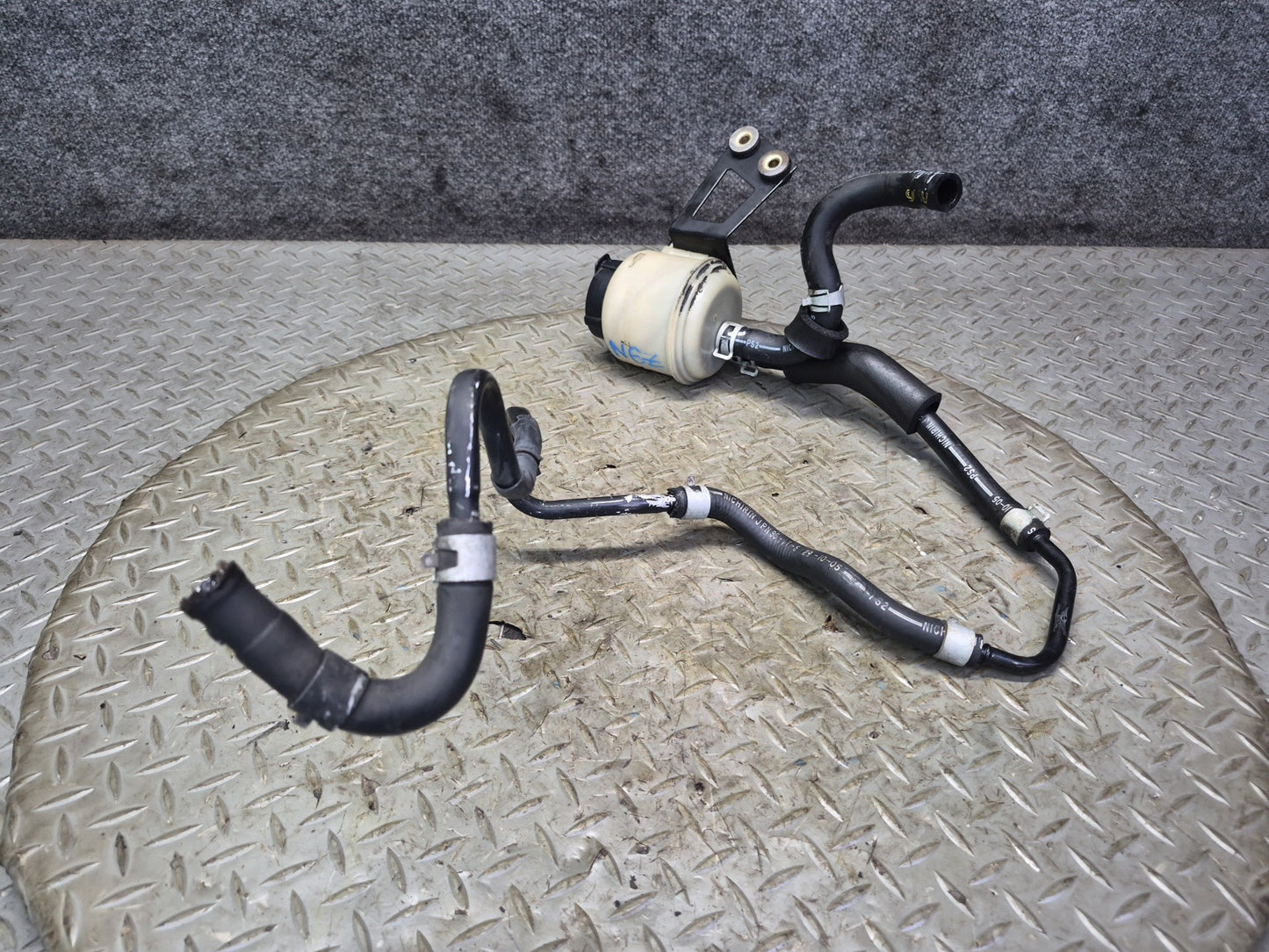 06-07 Nissan 350Z Z33 Convert Power Steering Fluid Reservoir Tank w Hose OEM