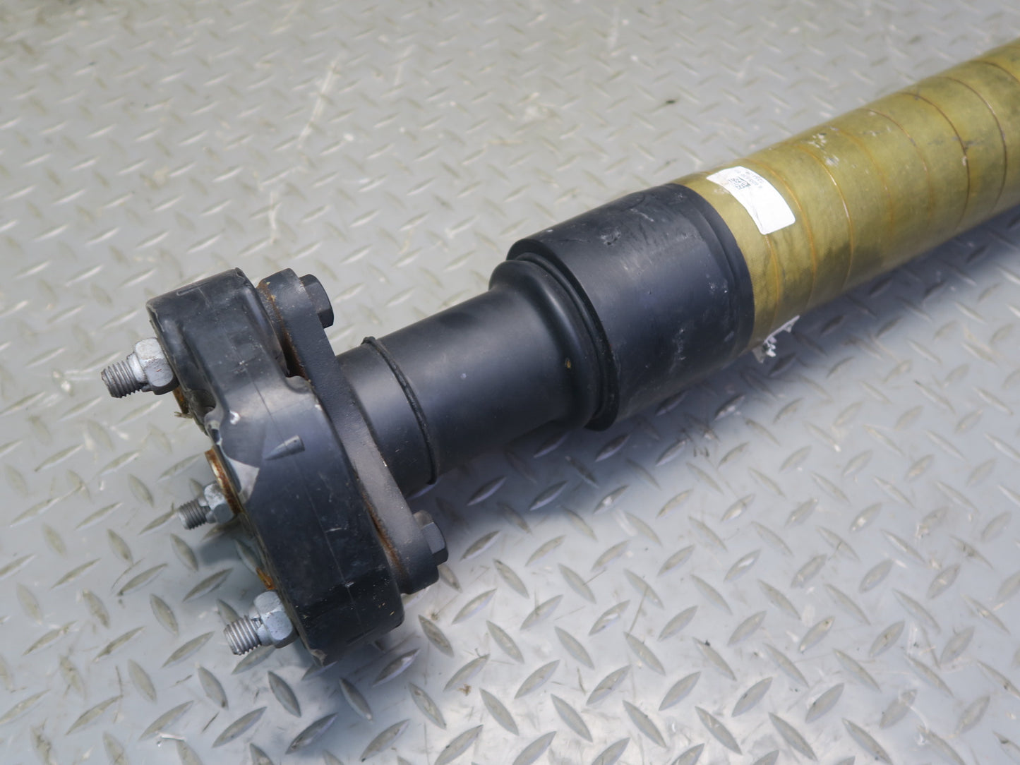 2015-2017 BMW F82 F83 M4 Rear CFK Carbon Fiber Driveshaft Drive Shaft 7855000