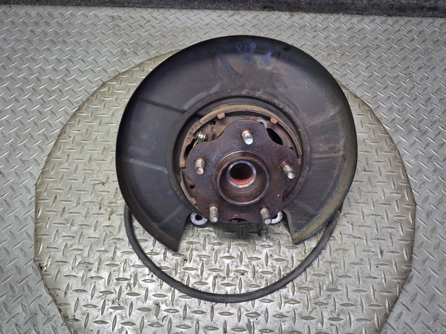 03-09 Nissan Z33 350Z Rear Right Spindle Knuckle Wheel Hub Bearing w Cable OEM
