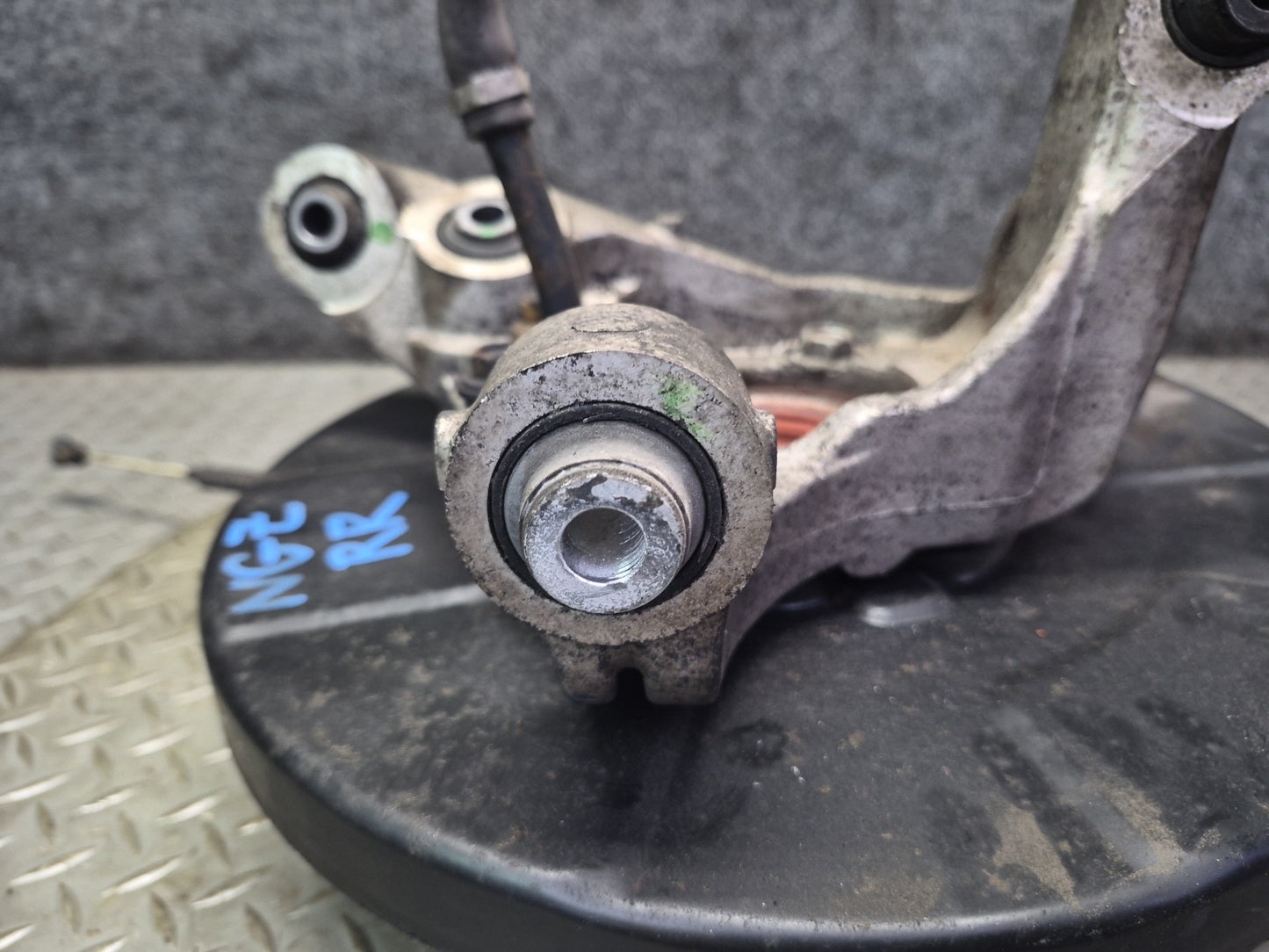 03-09 Nissan Z33 350Z Rear Right Spindle Knuckle Wheel Hub Bearing w Cable OEM