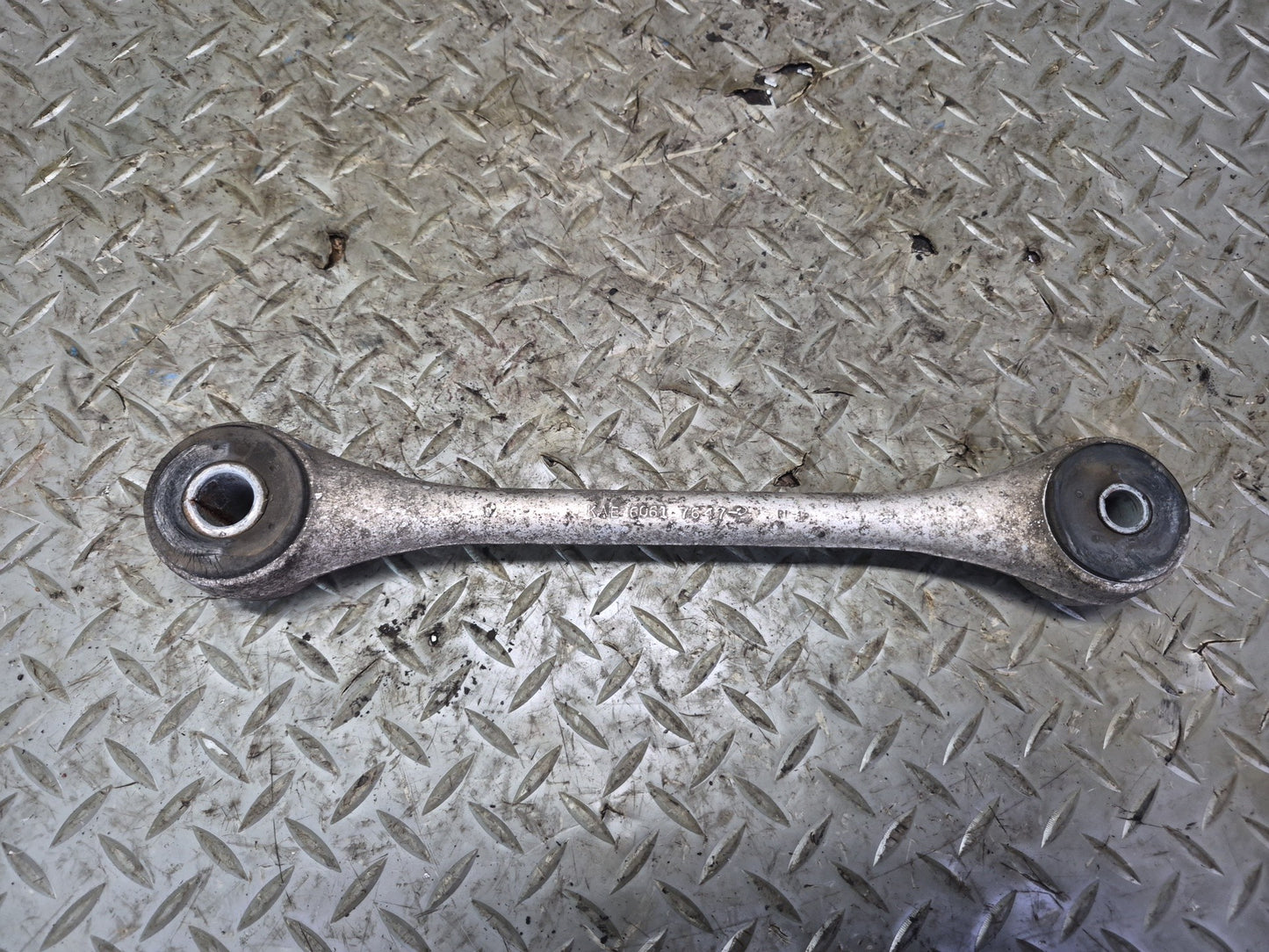 90-96 Chevrolet Corvette C4 Set of 3 Rear Right Suspension Control Arm OEM