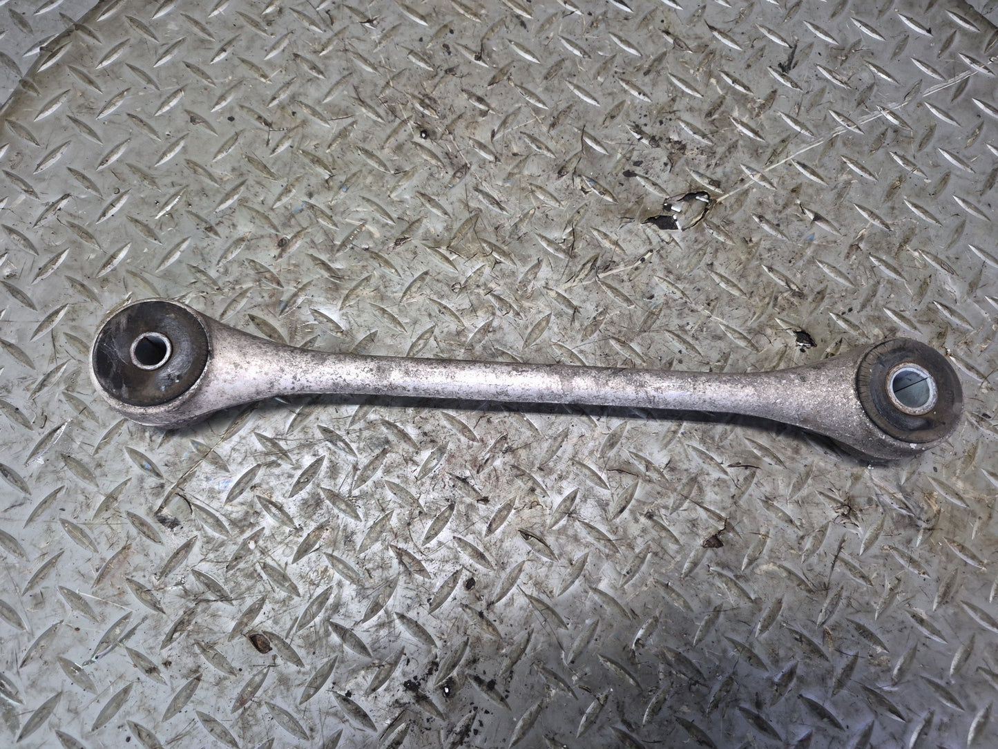 90-96 Chevrolet Corvette C4 Set of 3 Rear Right Suspension Control Arm OEM