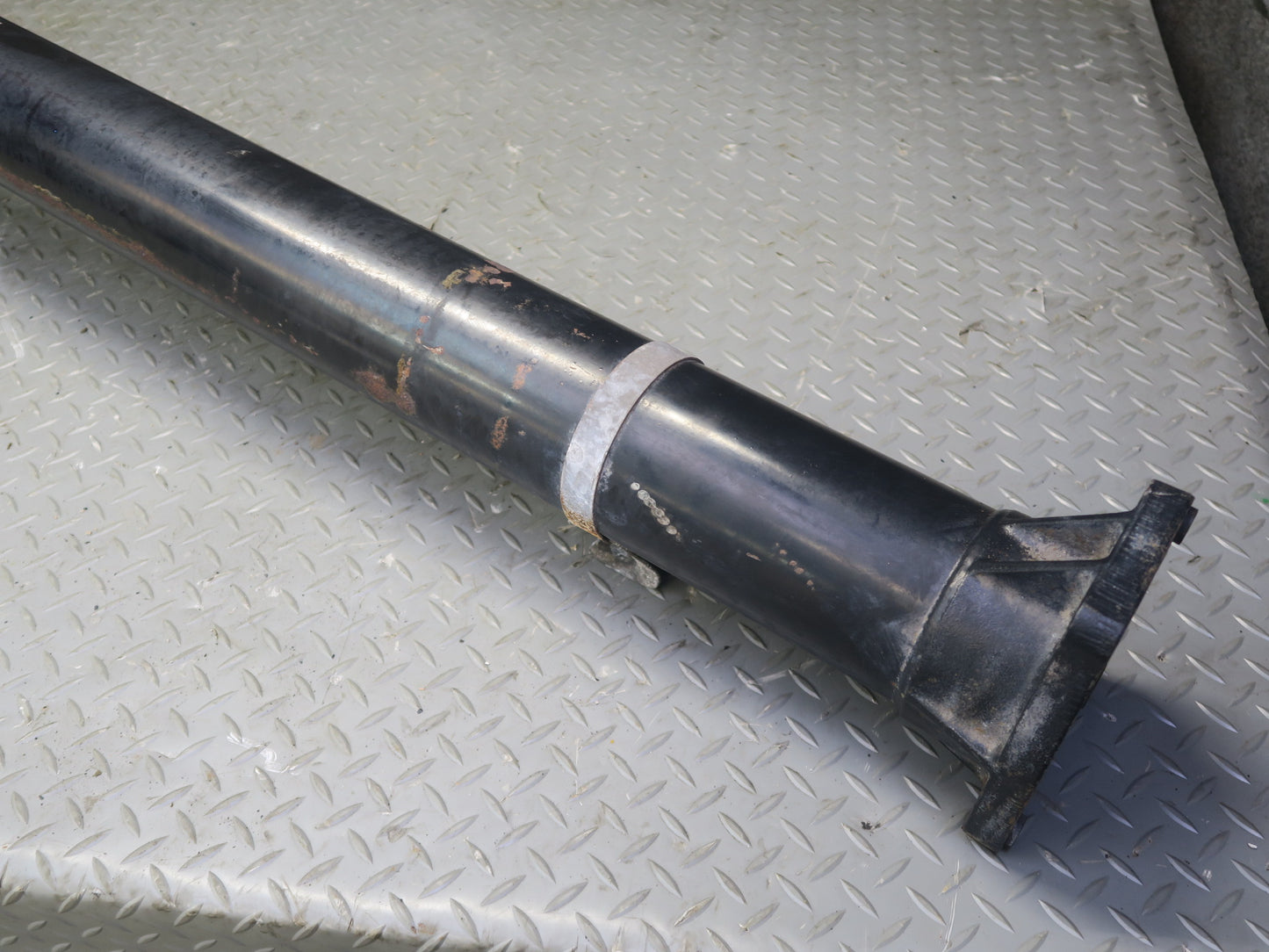 1984-1986 Porsche 928 S Automatic Transmission Drive Shaft Torque Tube Housing