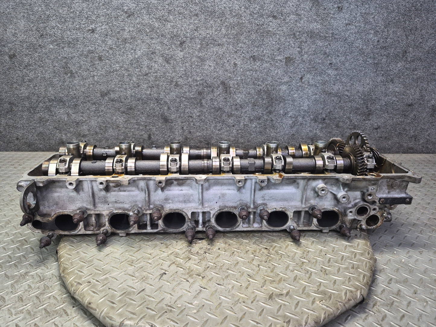 1996-1997 Lexus FZJ80L LX450 1FZFE Engine Cylinder Head w Camshafts