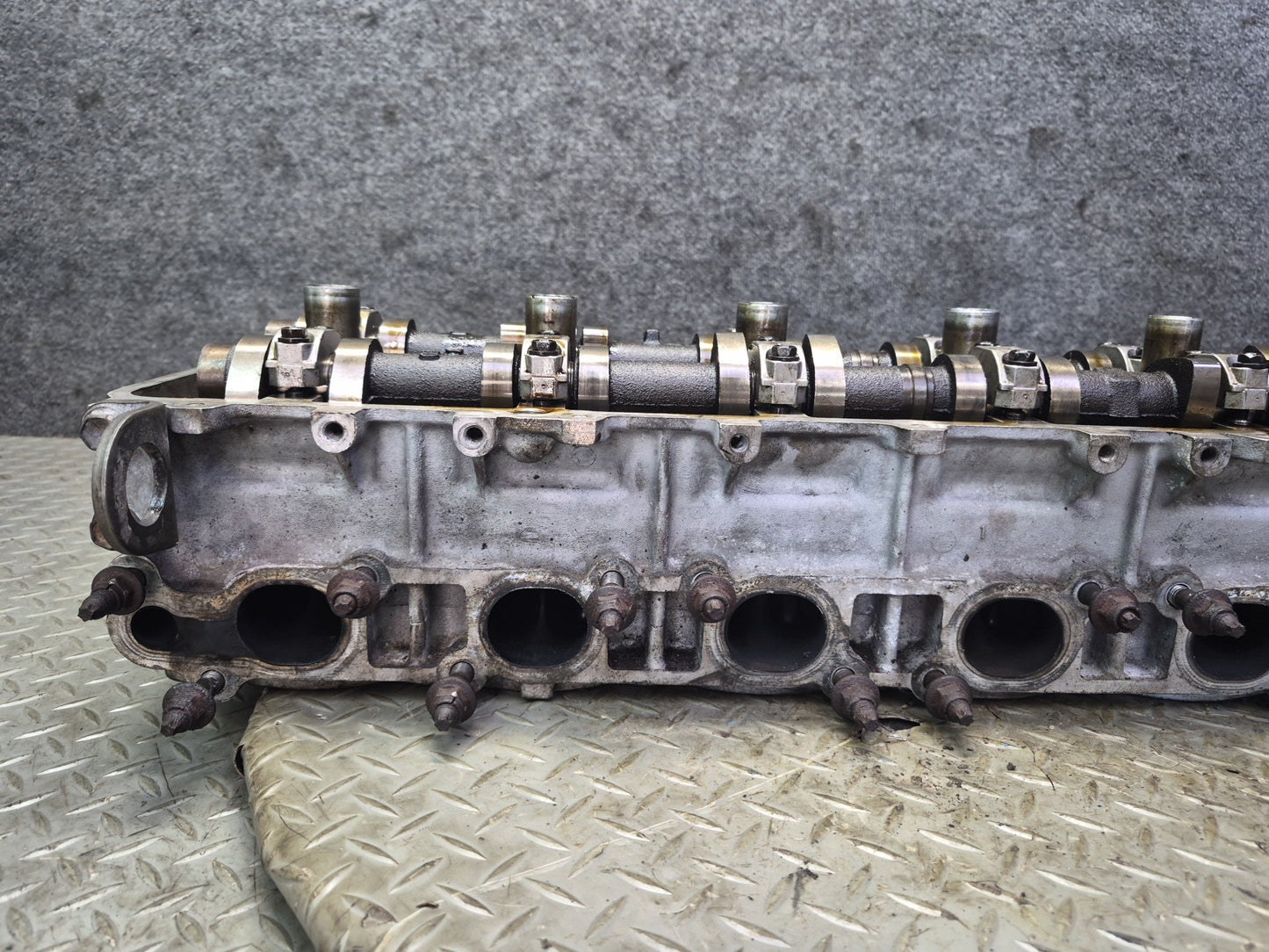 1996-1997 Lexus FZJ80L LX450 1FZFE Engine Cylinder Head w Camshafts