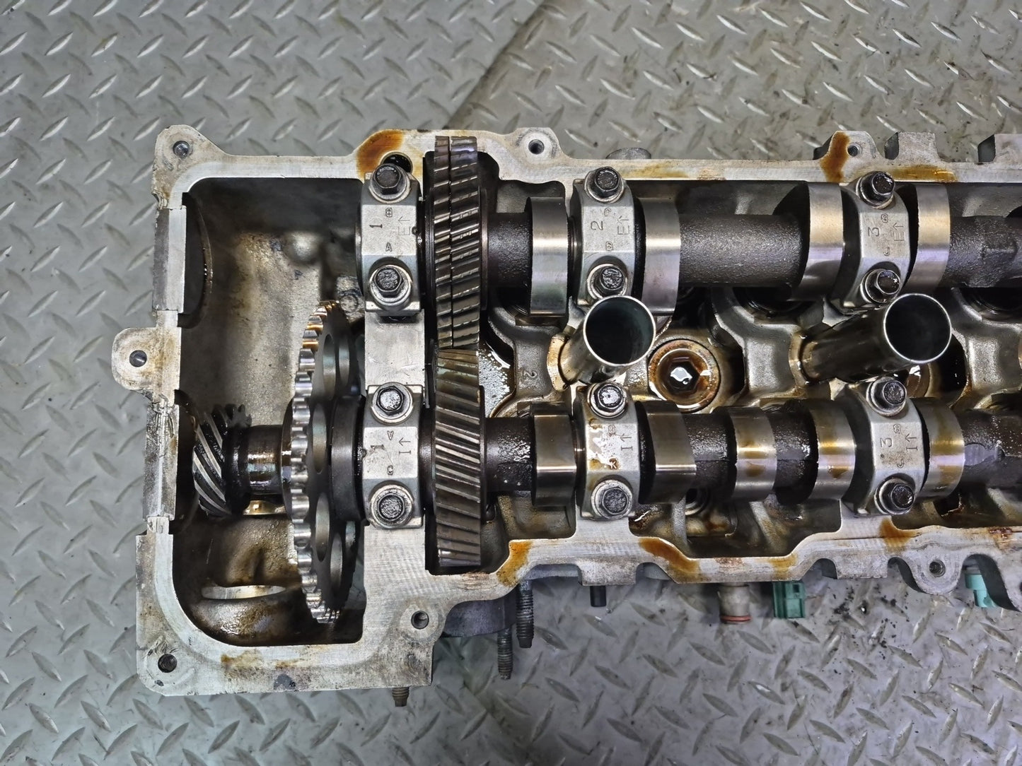1996-1997 Lexus FZJ80L LX450 1FZFE Engine Cylinder Head w Camshafts
