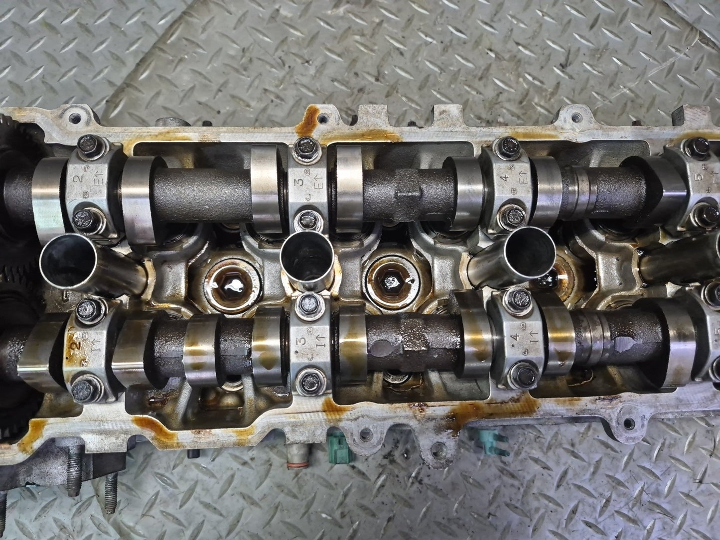 1996-1997 Lexus FZJ80L LX450 1FZFE Engine Cylinder Head w Camshafts