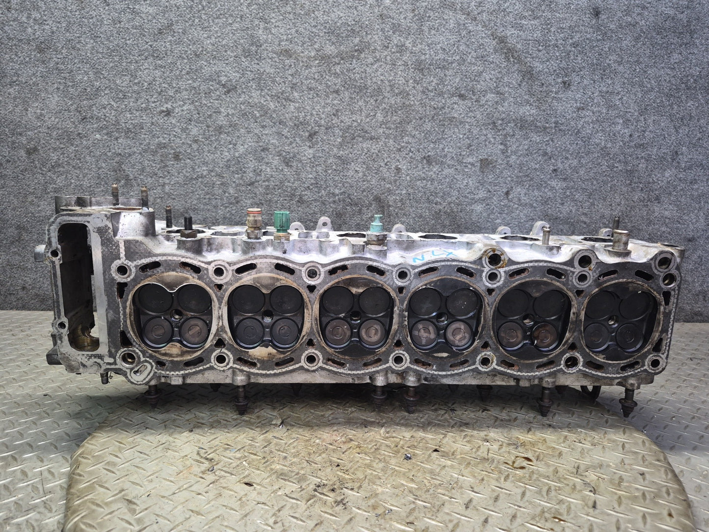 1996-1997 Lexus FZJ80L LX450 1FZFE Engine Cylinder Head w Camshafts