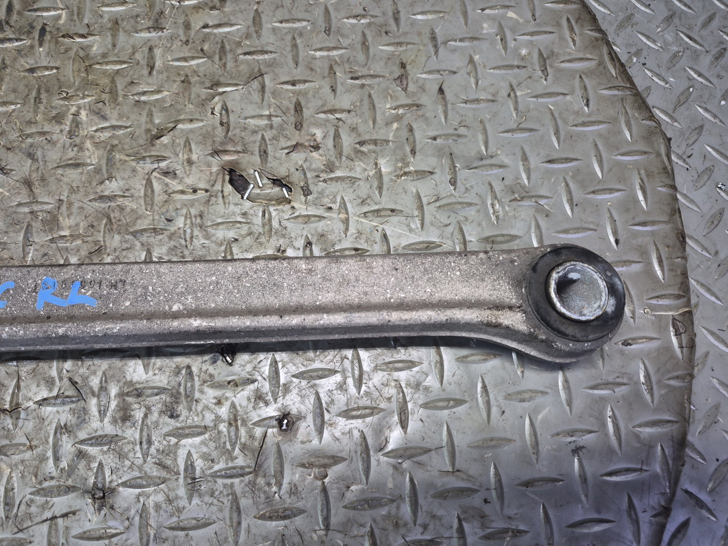 90-96 Chevrolet Corvette C4 Set of 2 Rear Left Suspension Control Arm OEM