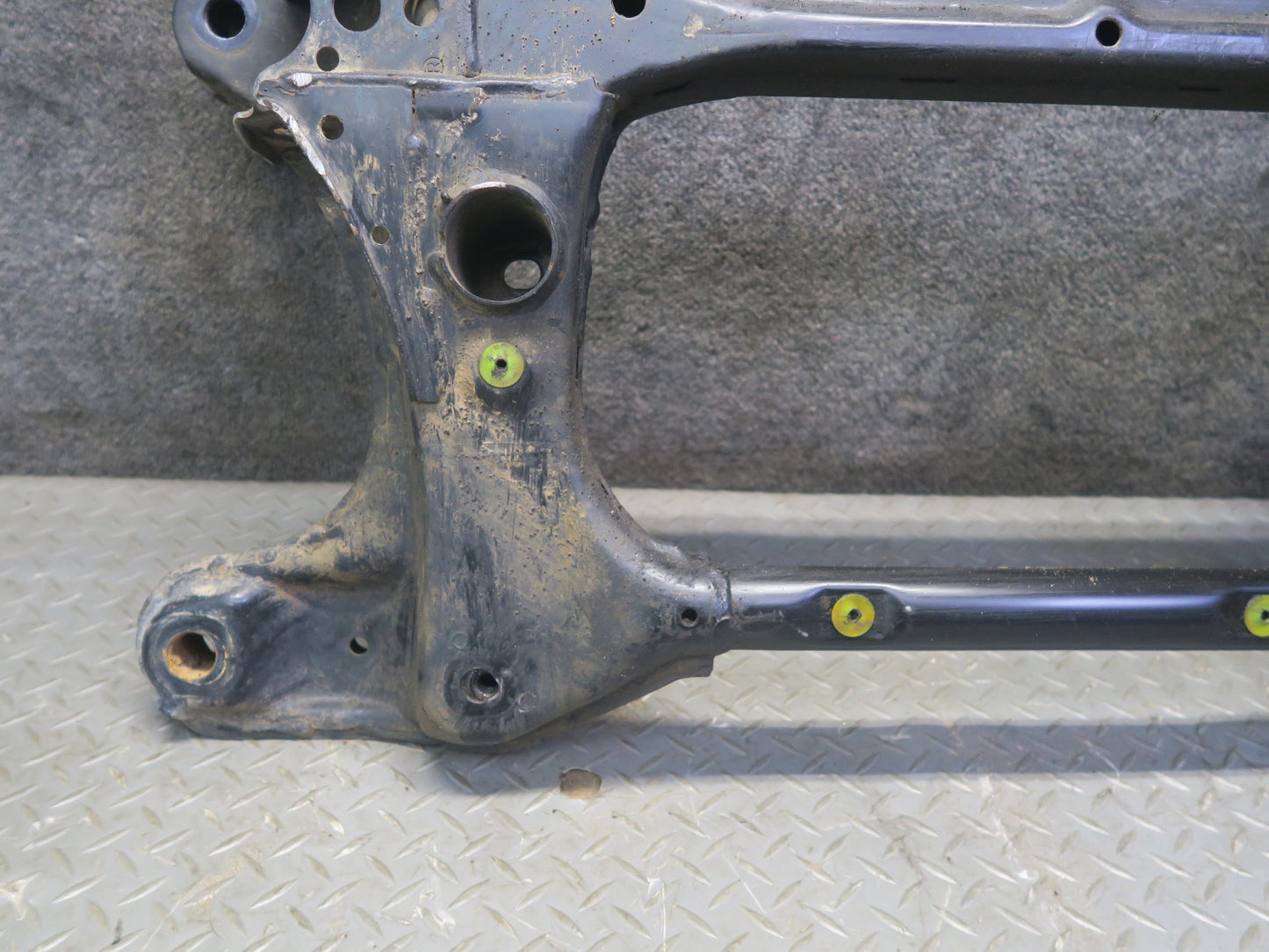 01-03 Lexus UCF30L LS430 Front Suspension Subframe Crossmember Cradle OEM