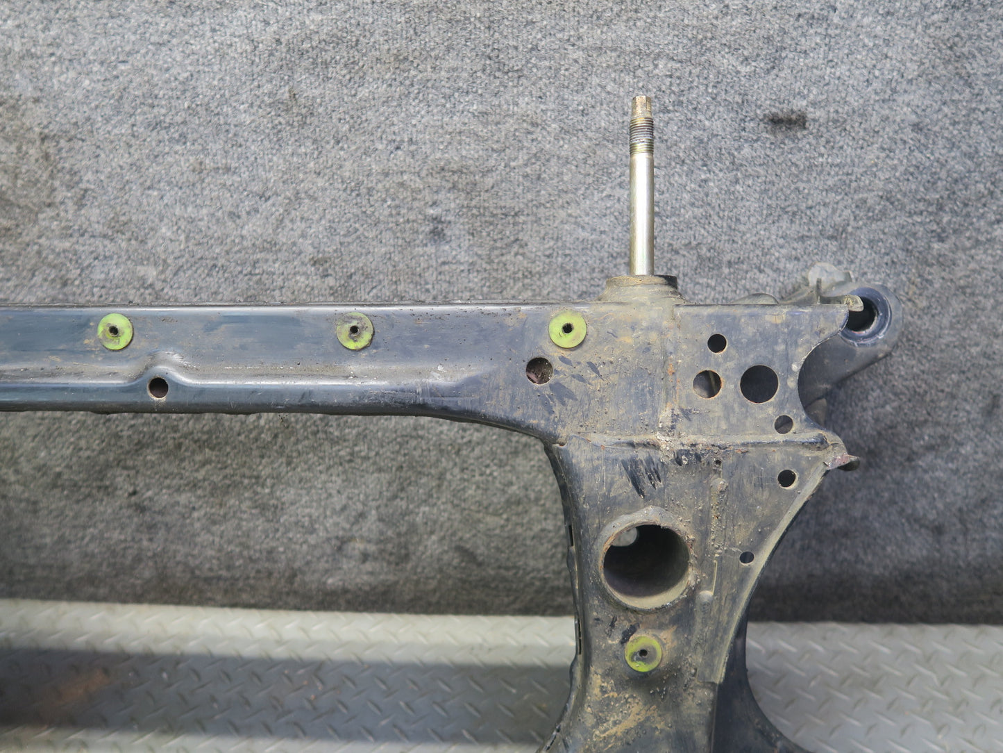 01-03 Lexus UCF30L LS430 Front Suspension Subframe Crossmember Cradle OEM