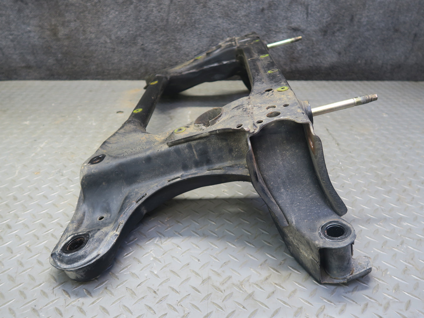 01-03 Lexus UCF30L LS430 Front Suspension Subframe Crossmember Cradle OEM
