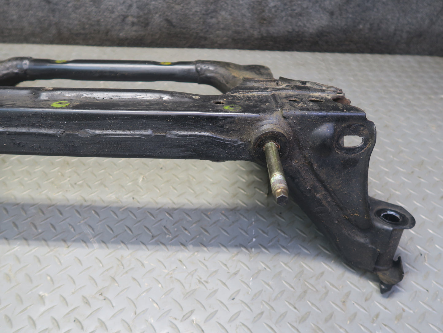 01-03 Lexus UCF30L LS430 Front Suspension Subframe Crossmember Cradle OEM