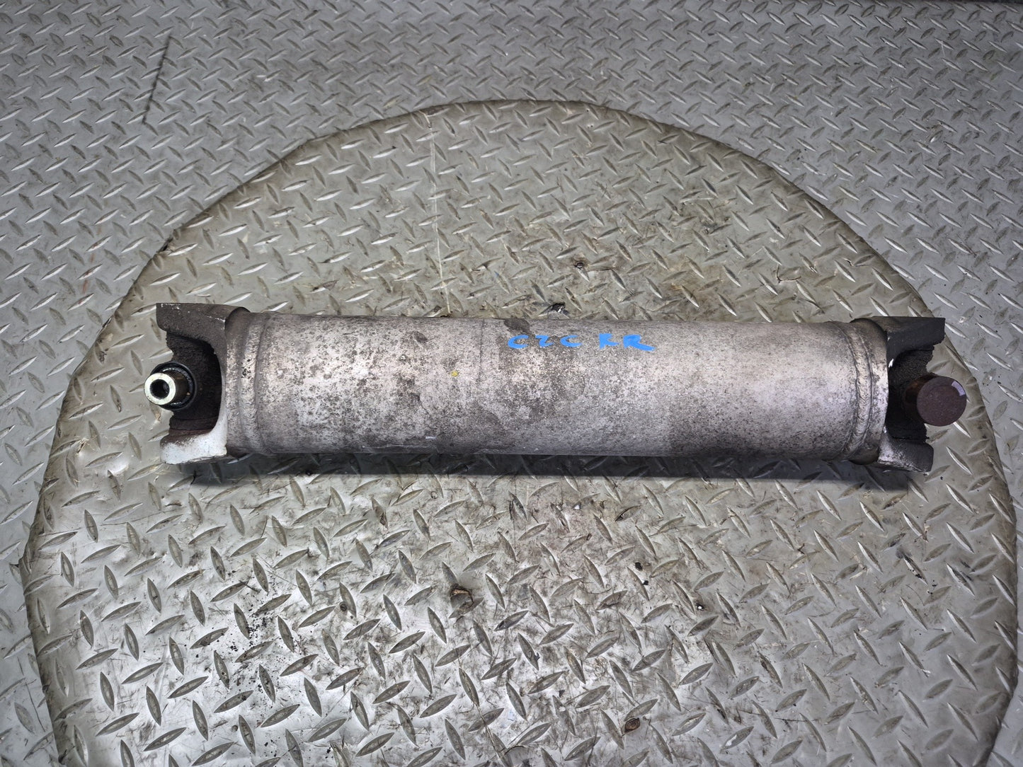 1992 Chevrolet Corvette C4 A/T Rear Left or Right Half Axle Shaft 10154277 OEM