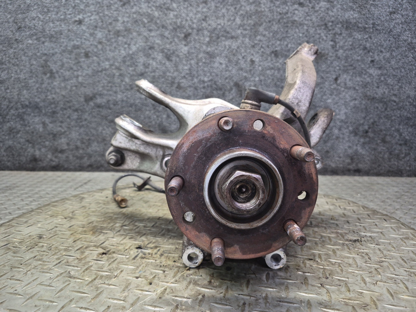91-96 Chevrolet Corvette C4 Rear Right Spindle Knuckle Wheel Hub Bearing OEM