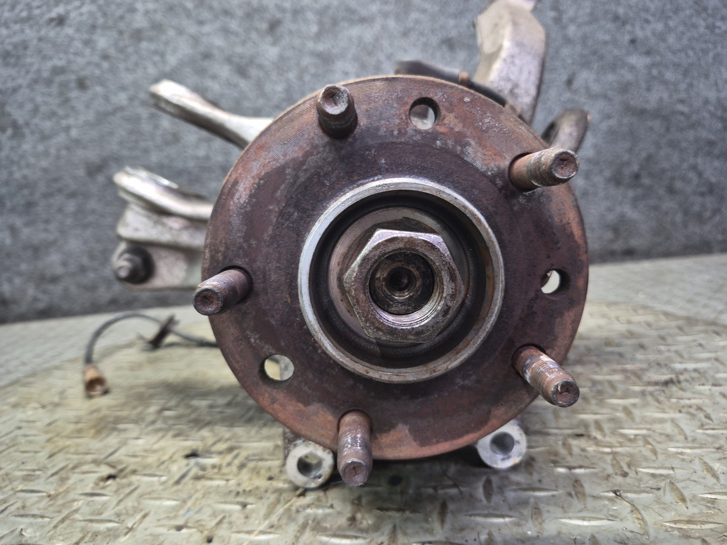 91-96 Chevrolet Corvette C4 Rear Right Spindle Knuckle Wheel Hub Bearing OEM