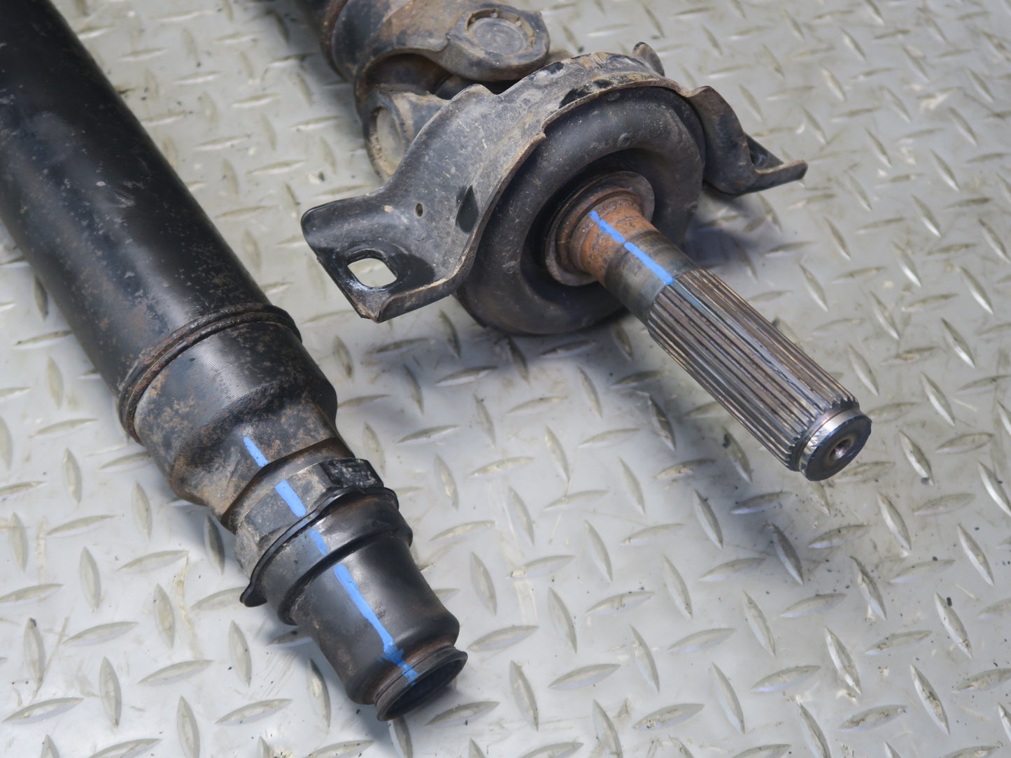 01-06 Lexus UCF30L LS430 RWD Rear Drive Shaft Driveshaft 137K Miles OEM