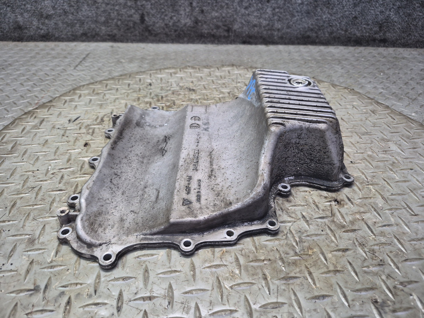 2011-2018 Porsche Cayenne 958 4.8L Engine Lower Oil Pan 94810705510 OEM