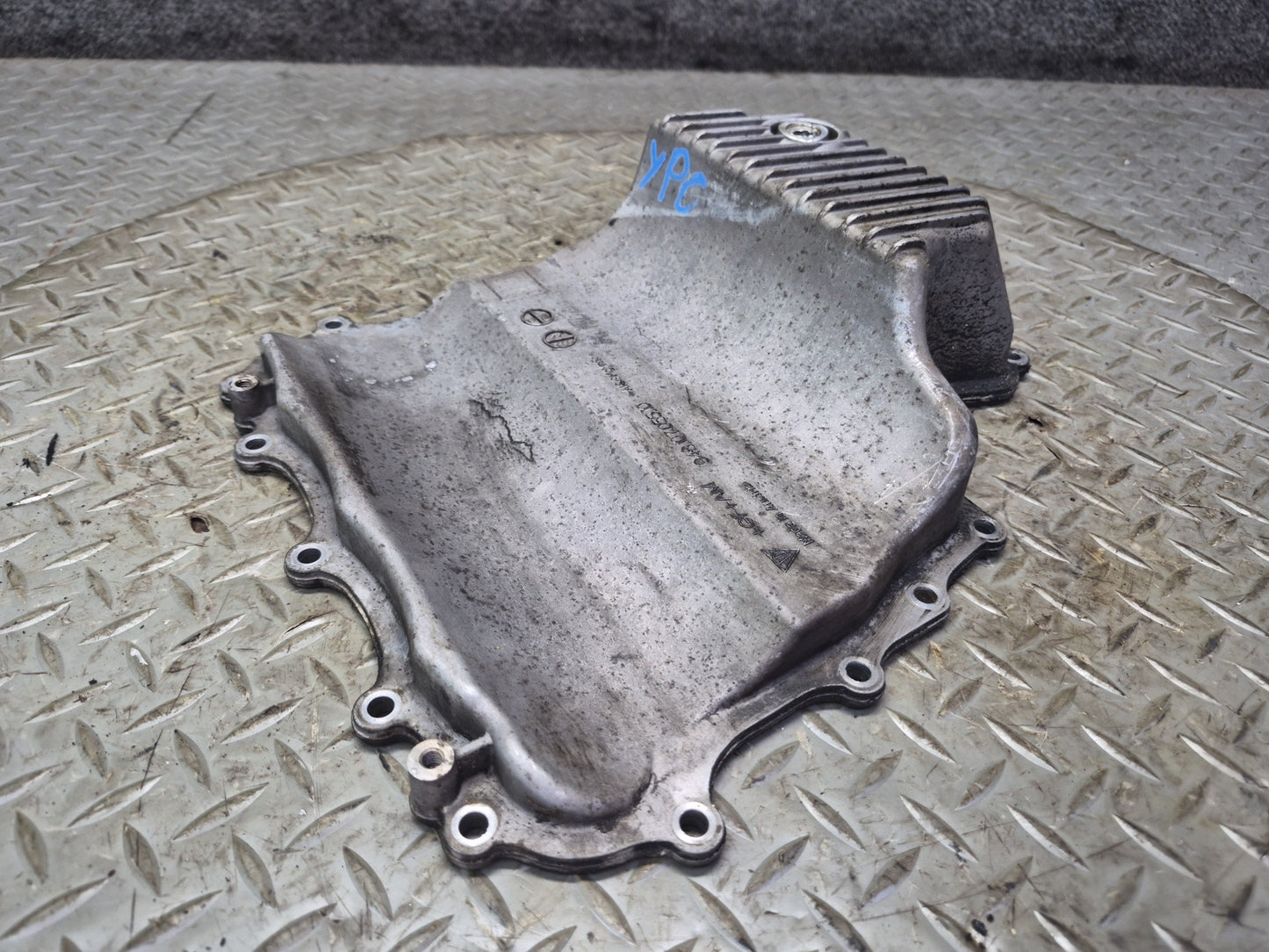 2011-2018 Porsche Cayenne 958 4.8L Engine Lower Oil Pan 94810705510 OEM