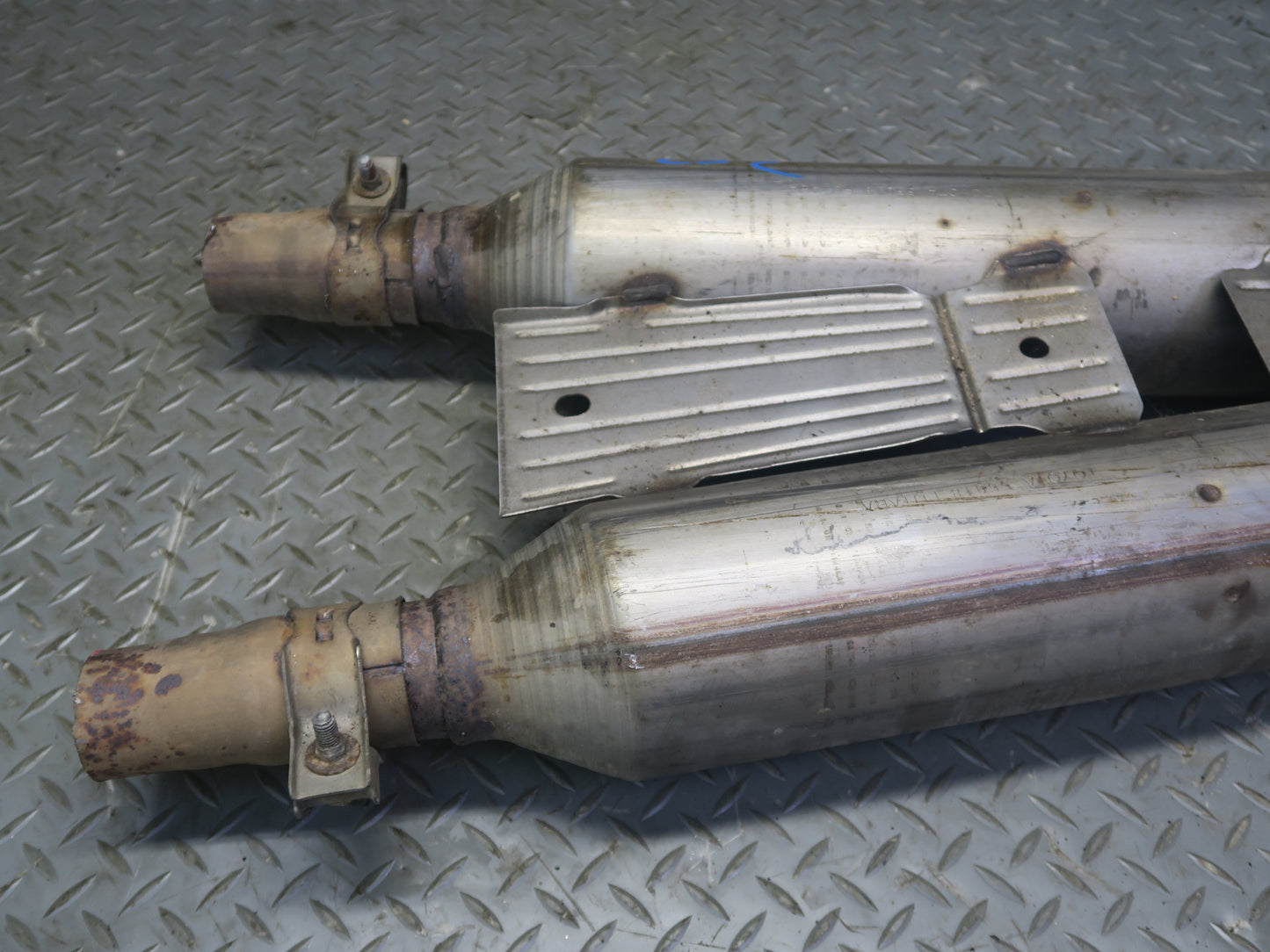01-06 Lexus LS430 UCF30L Center Exhaust Pipe OEM