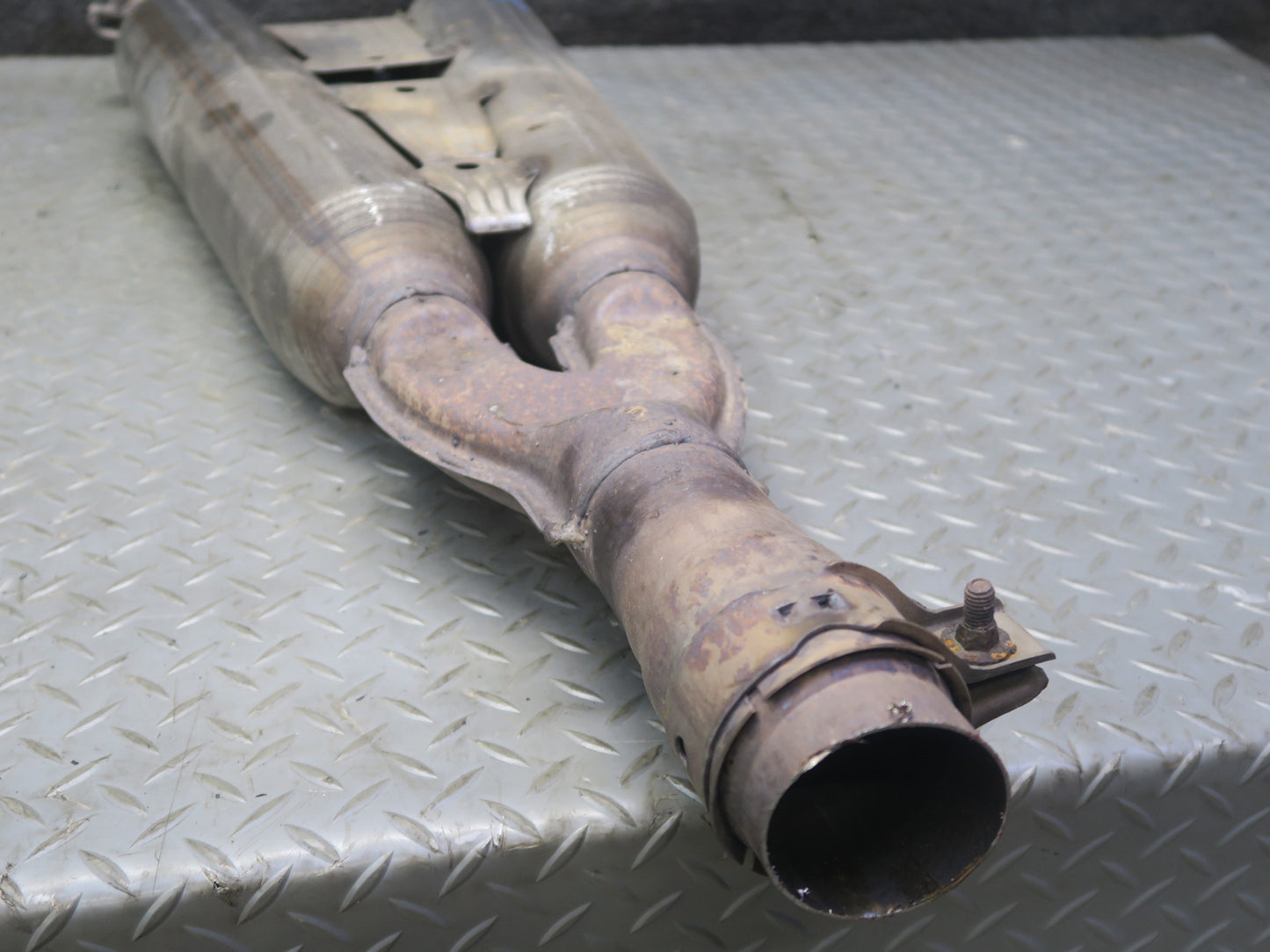 01-06 Lexus LS430 UCF30L Center Exhaust Pipe OEM