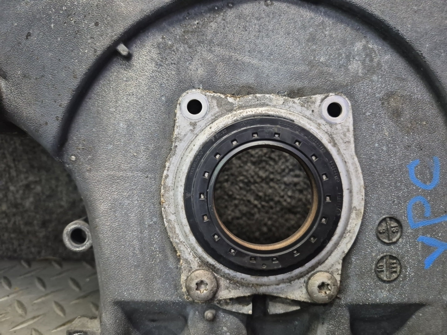 2011-2018 Porsche Cayenne 958 4.8L Engine Motor Front Timing Cover 948101122AR