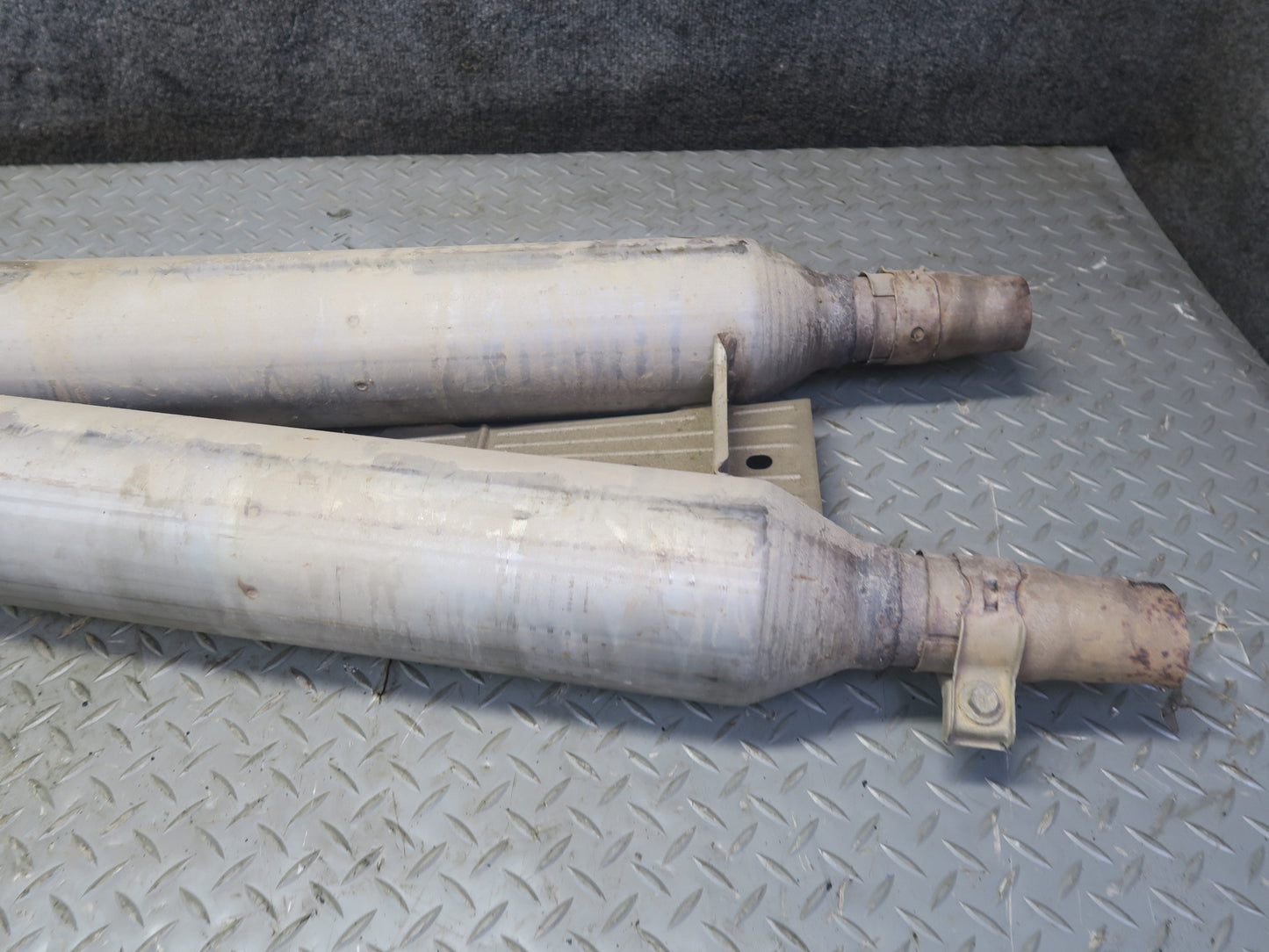 01-06 Lexus LS430 UCF30L Center Exhaust Pipe OEM
