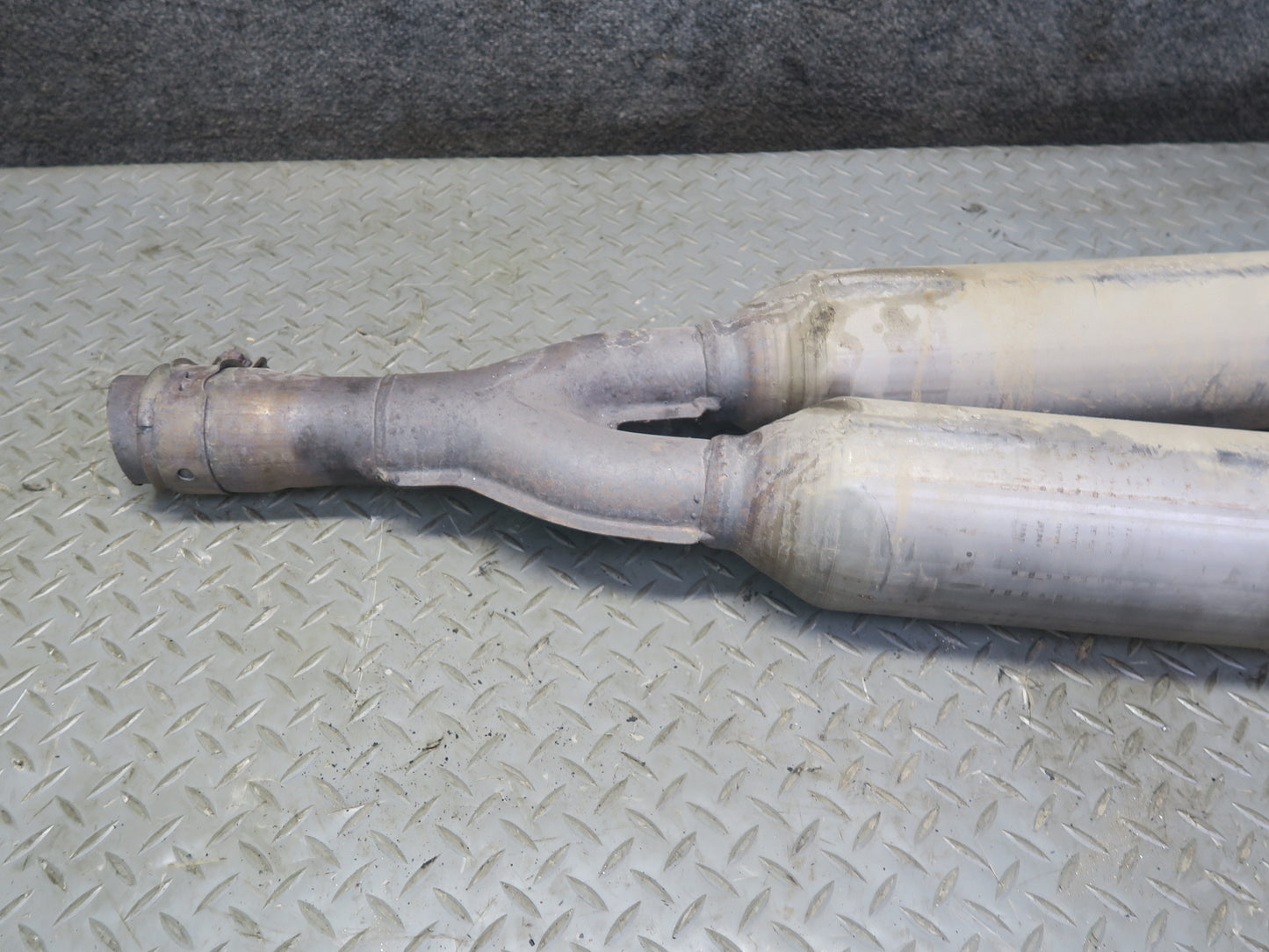 01-06 Lexus LS430 UCF30L Center Exhaust Pipe OEM