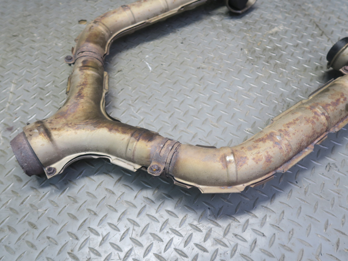 01-02 Lexus UCF30L LS430 Front Exhaust Y Pipe Line OEM