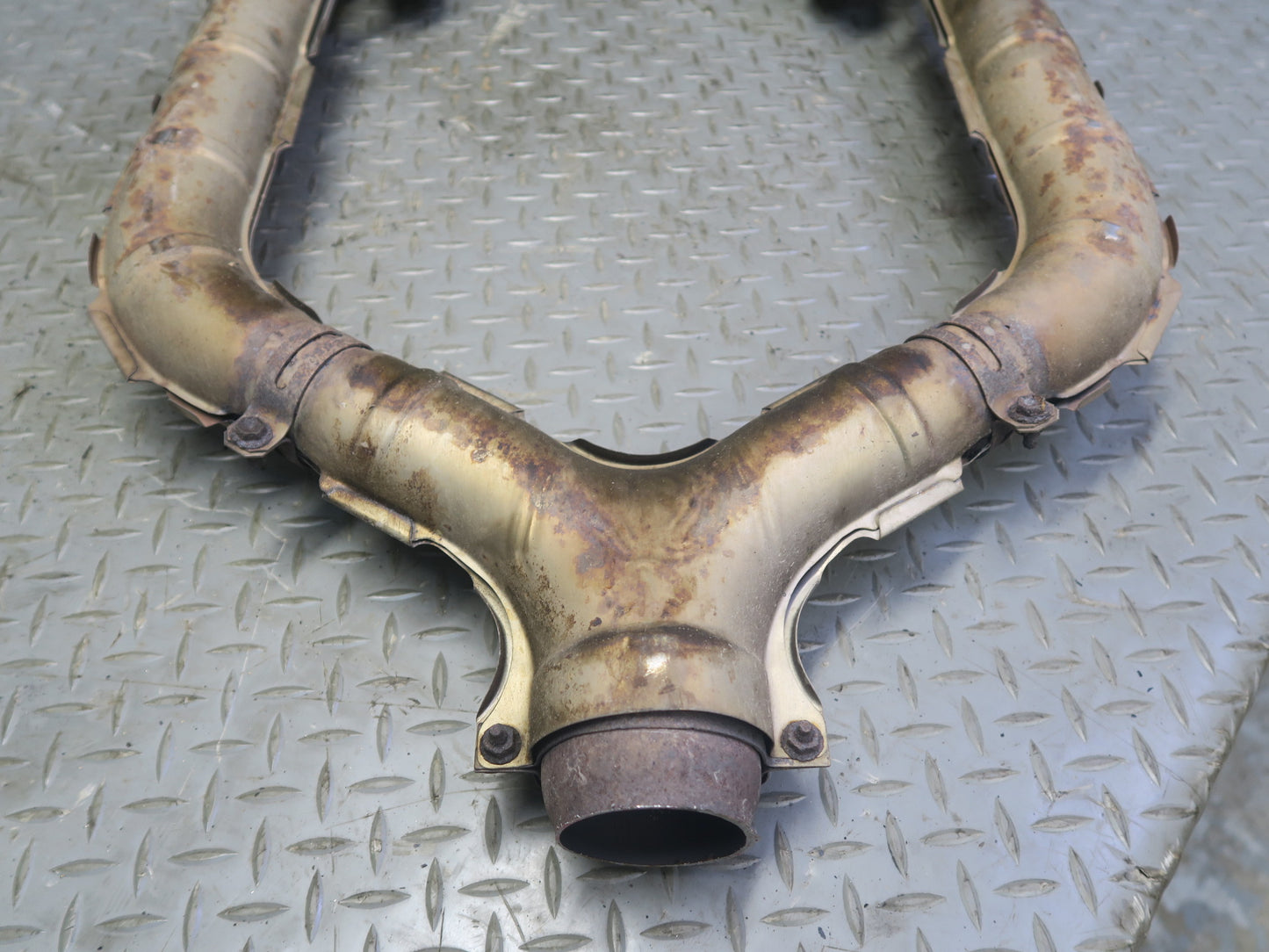01-02 Lexus UCF30L LS430 Front Exhaust Y Pipe Line OEM