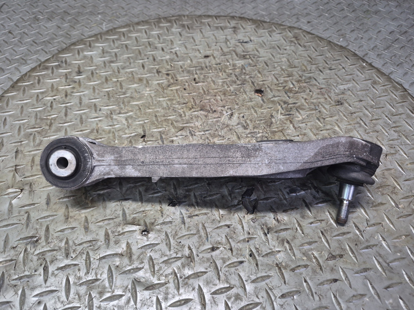 2005-2012 Porsche Boxster 987 RWD Rear Right Side Lower Control Arm Set