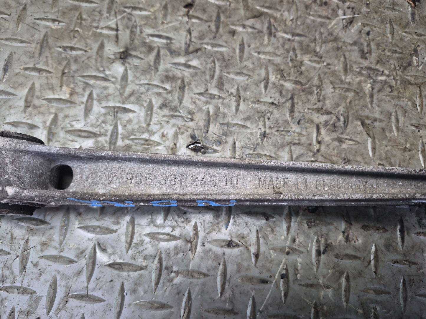 2005-2012 Porsche Boxster 987 RWD Rear Right Side Lower Control Arm Set