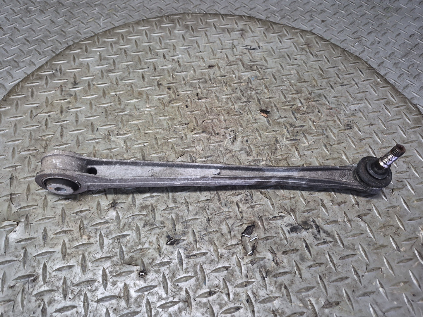 2005-2012 Porsche Boxster 987 RWD Rear Right Side Lower Control Arm Set