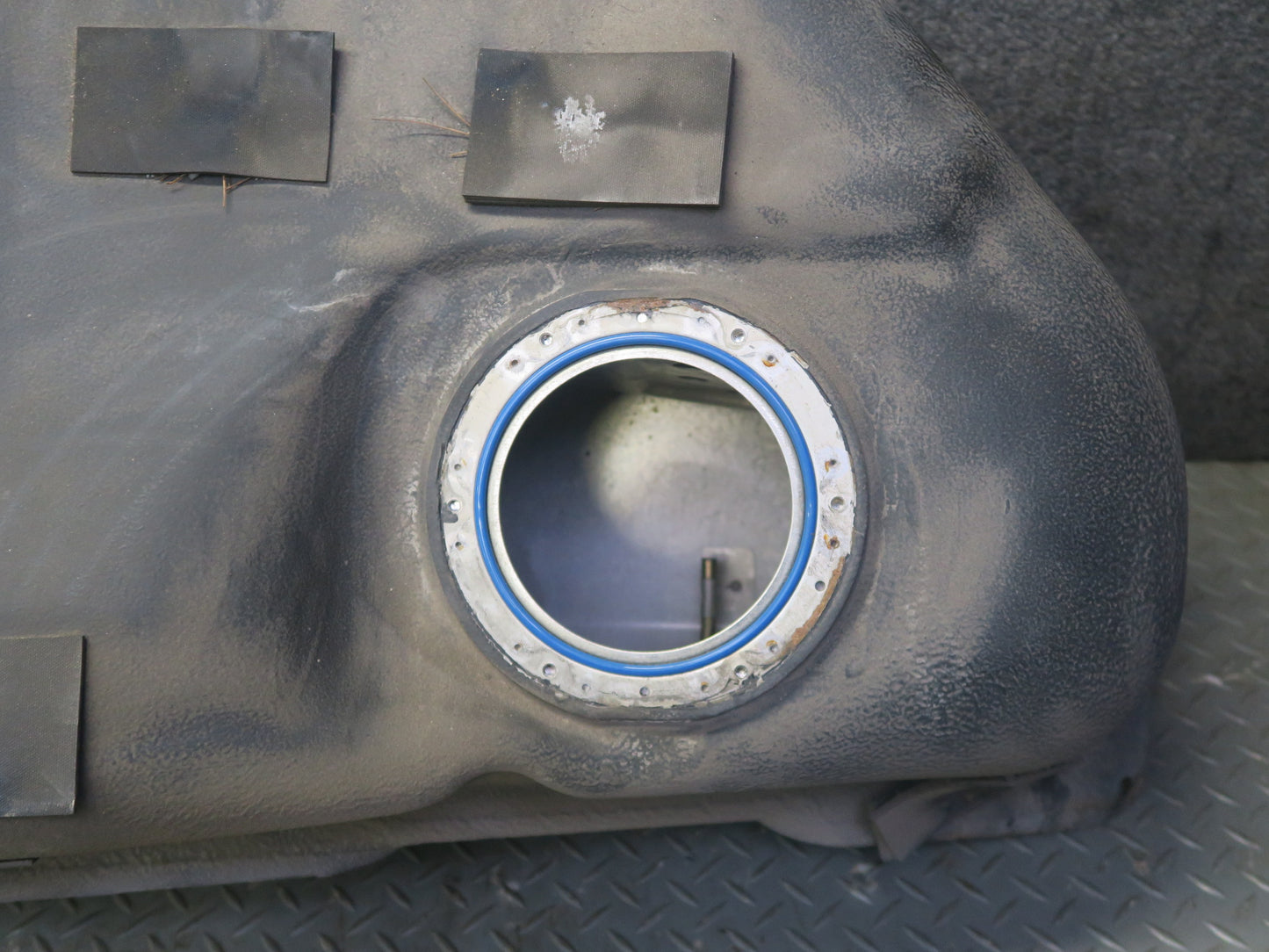 03-09 Nissan Z33 350Z 3.5L Gas Fuel Tank Reservoir OEM