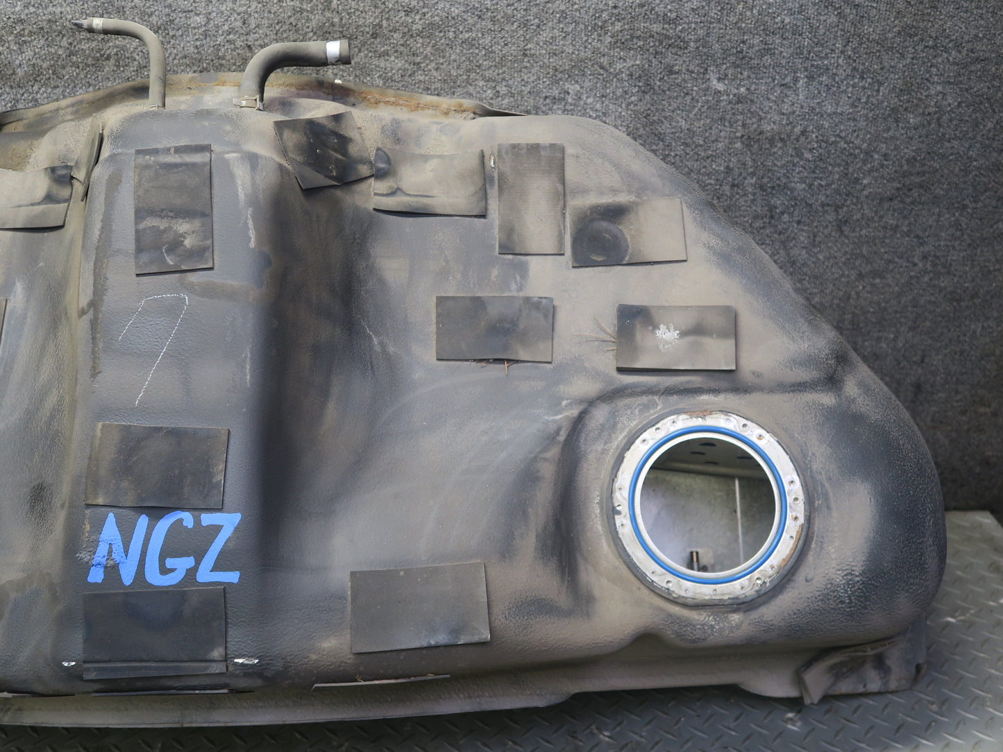 03-09 Nissan Z33 350Z 3.5L Gas Fuel Tank Reservoir OEM