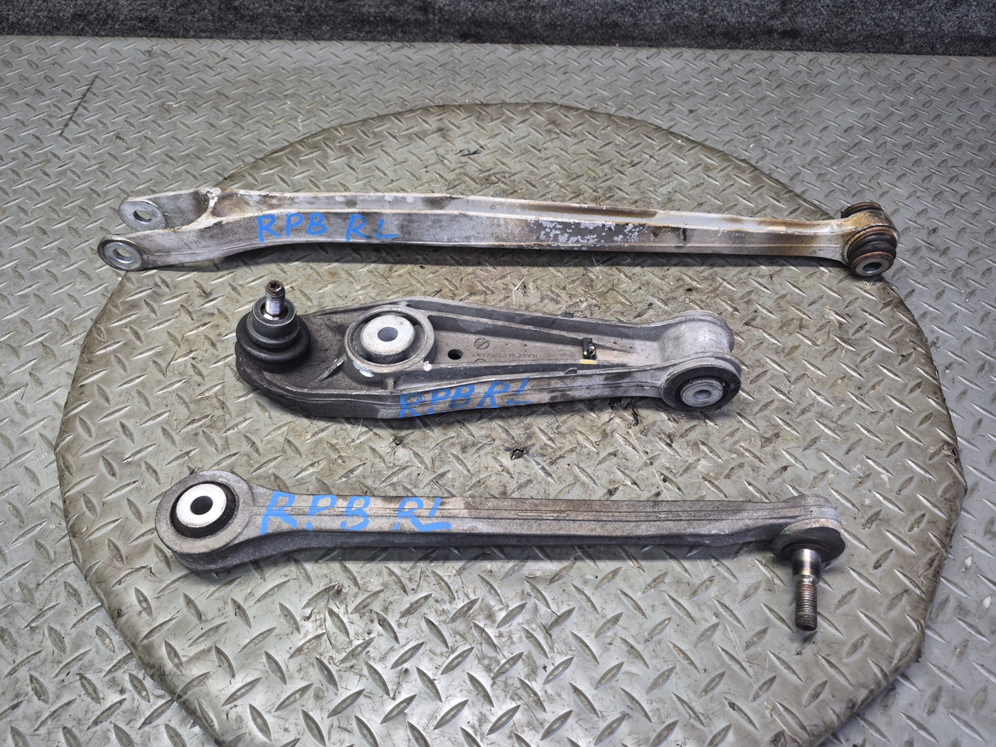 2005-2012 Porsche Boxster 987 RWD Rear Left Side Lower Control Arm Set