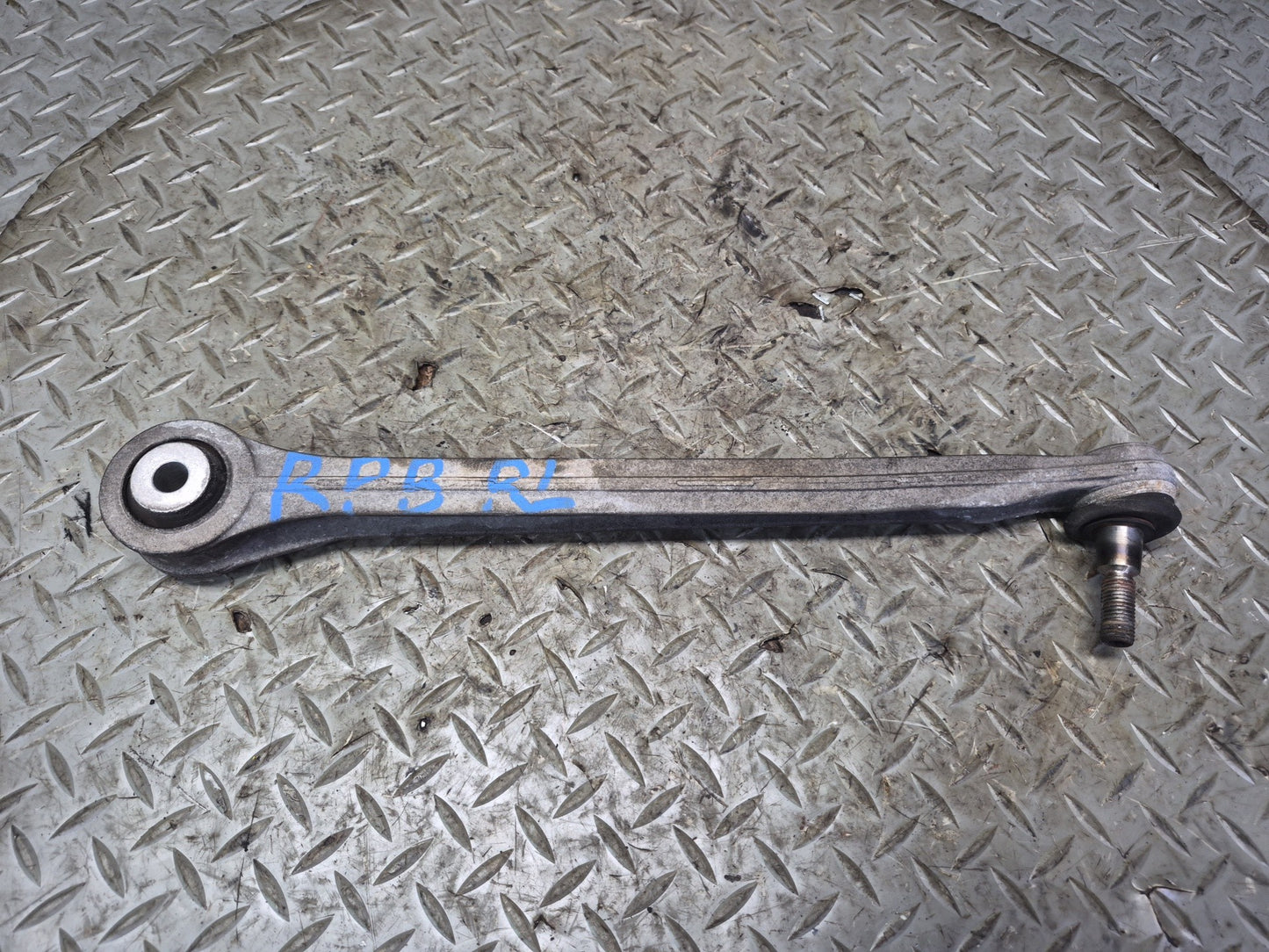 2005-2012 Porsche Boxster 987 RWD Rear Left Side Lower Control Arm Set